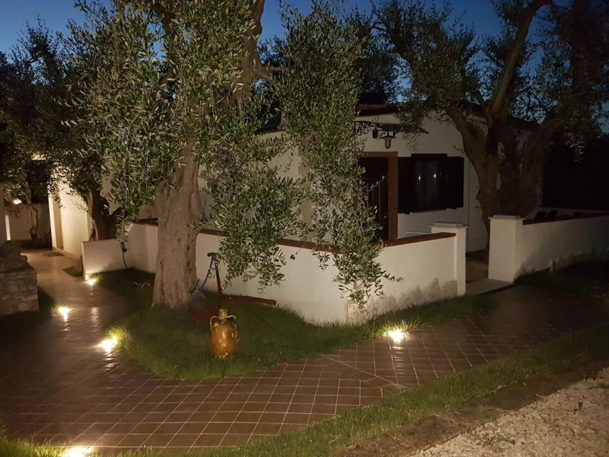 Case Vacanza La Greppia Rodi Garganico Exteriér fotografie
